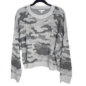 American Eagle Womens Medium M Heather Gray Camo Wool Blend Crew Neck Sweater